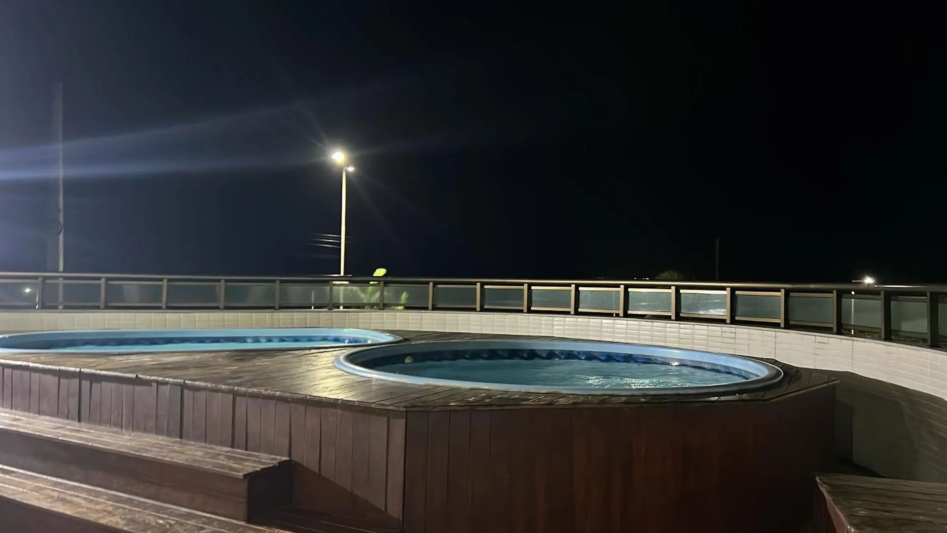 Apartamento De Vista Para A Piscina Na Orla Da Praia Grande Arraial Do Cabo